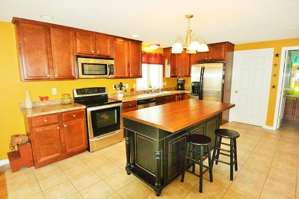 5 Horizon Road Rutland, MA 01543 - Photo 8 of 26