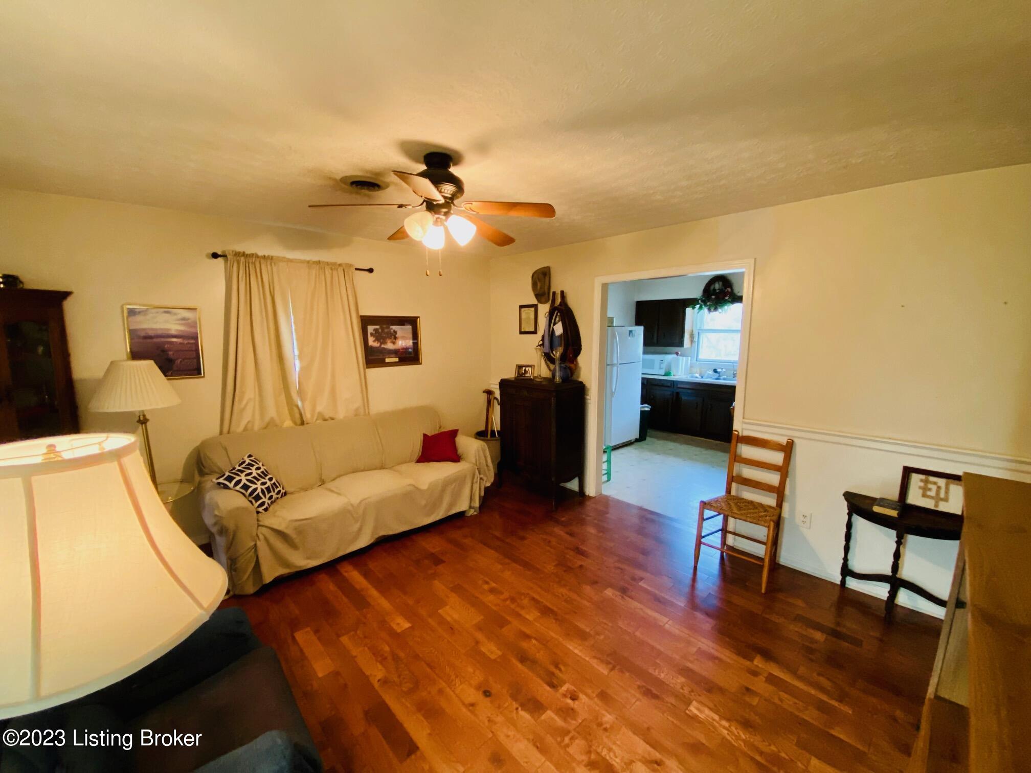 150 Lebanon Hill Road Springfield, KY 40069 - Photo 6 of 18 IMG_6582