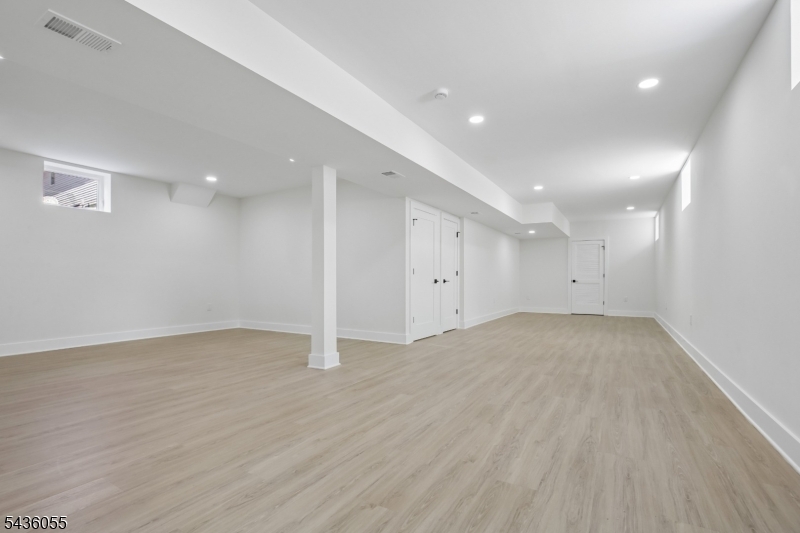 318 Halsey Road Parsippany, NJ 07054 - Photo 34 of 39