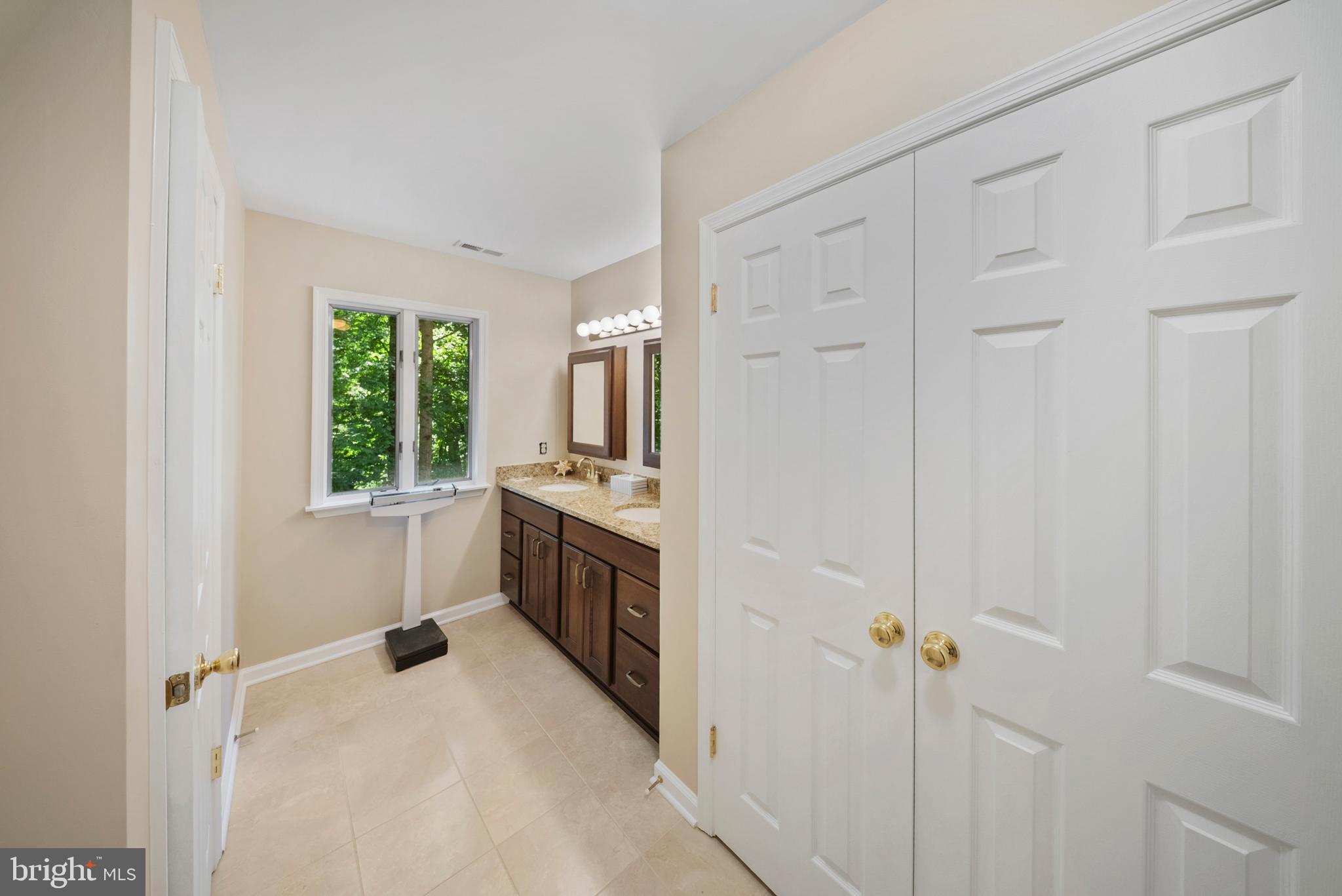 193 Southdown Road Edgewater, MD 21037 - Photo 34 of 45