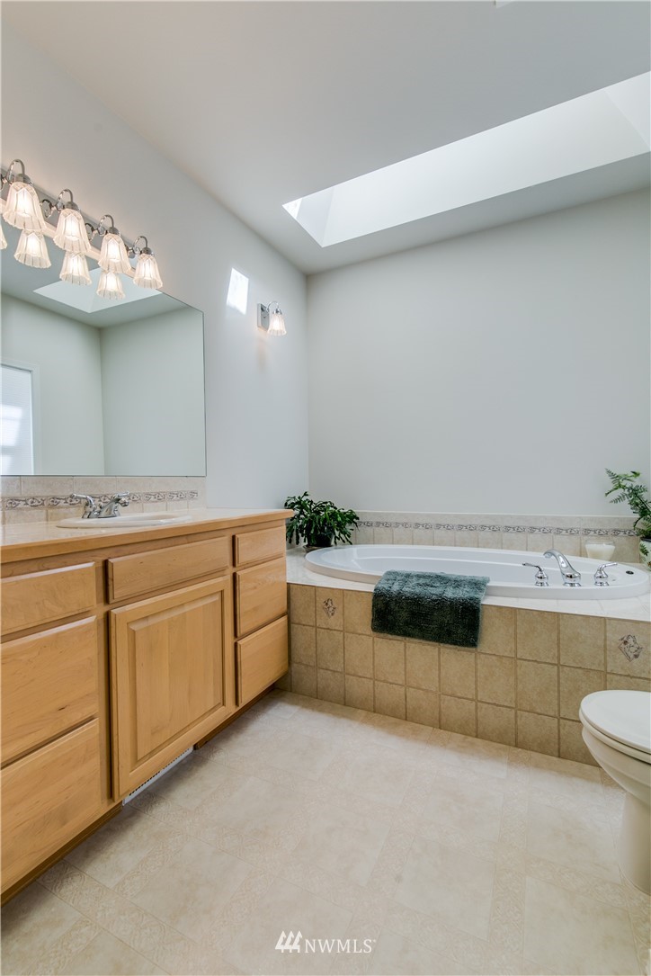 260-0 East Robbins Road Grapeview, WA 98546 - Photo 18 of 23 Gallery Image 18