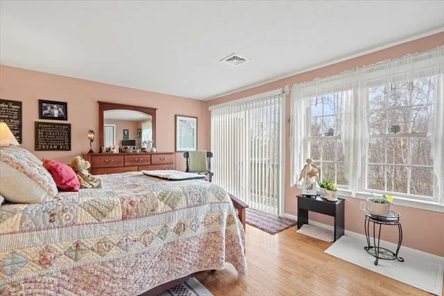 $385,000 | 25 Green Briar Road, Unit 25, Fitchburg, MA 01420