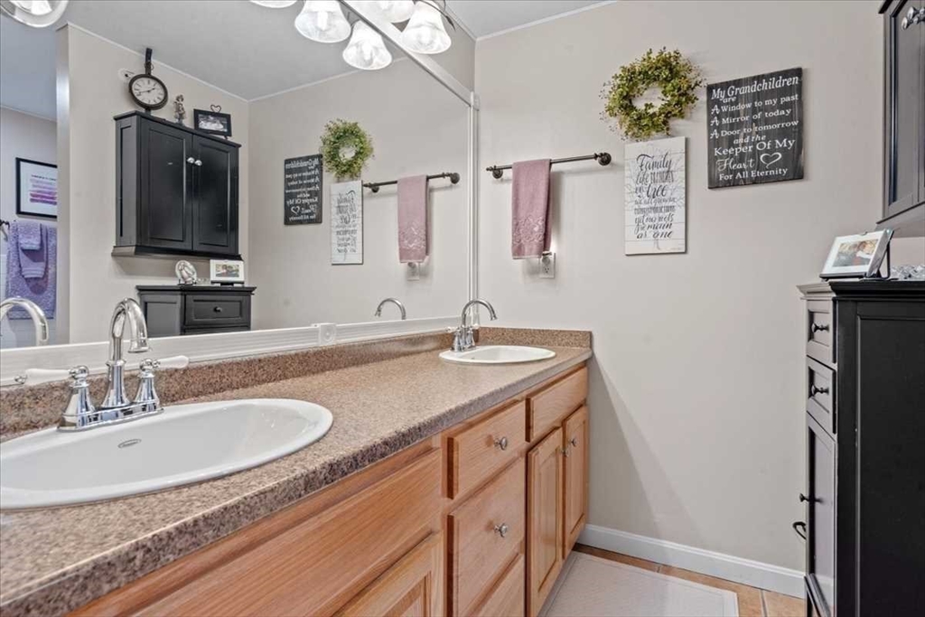 25 Green Briar Road, Unit 25 Fitchburg, MA 01420 - Photo 22 of 38