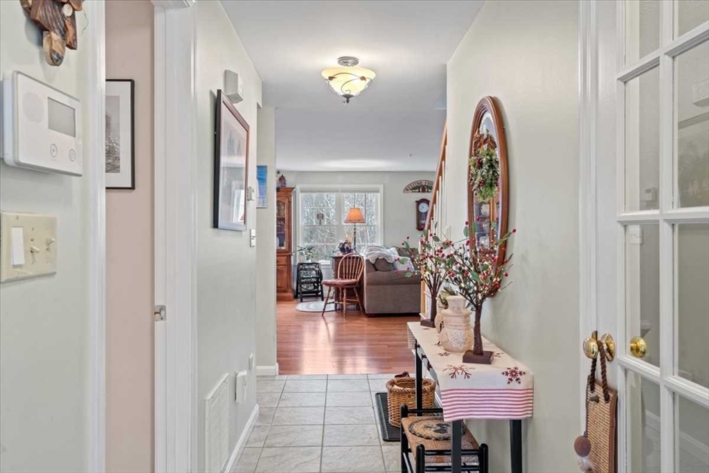 25 Green Briar Road, Unit 25 Fitchburg, MA 01420 - Photo 3 of 38