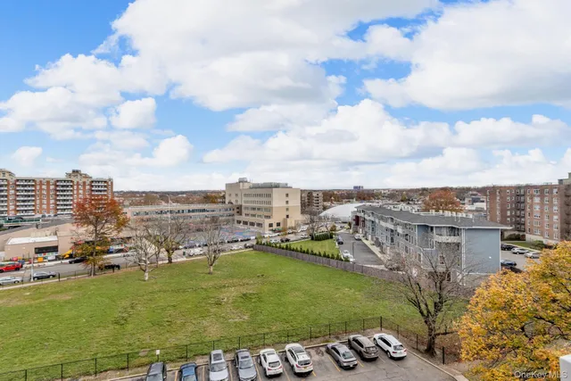 $355,000 | 211-40 18th Avenue, Unit 6C | Bay Terrace