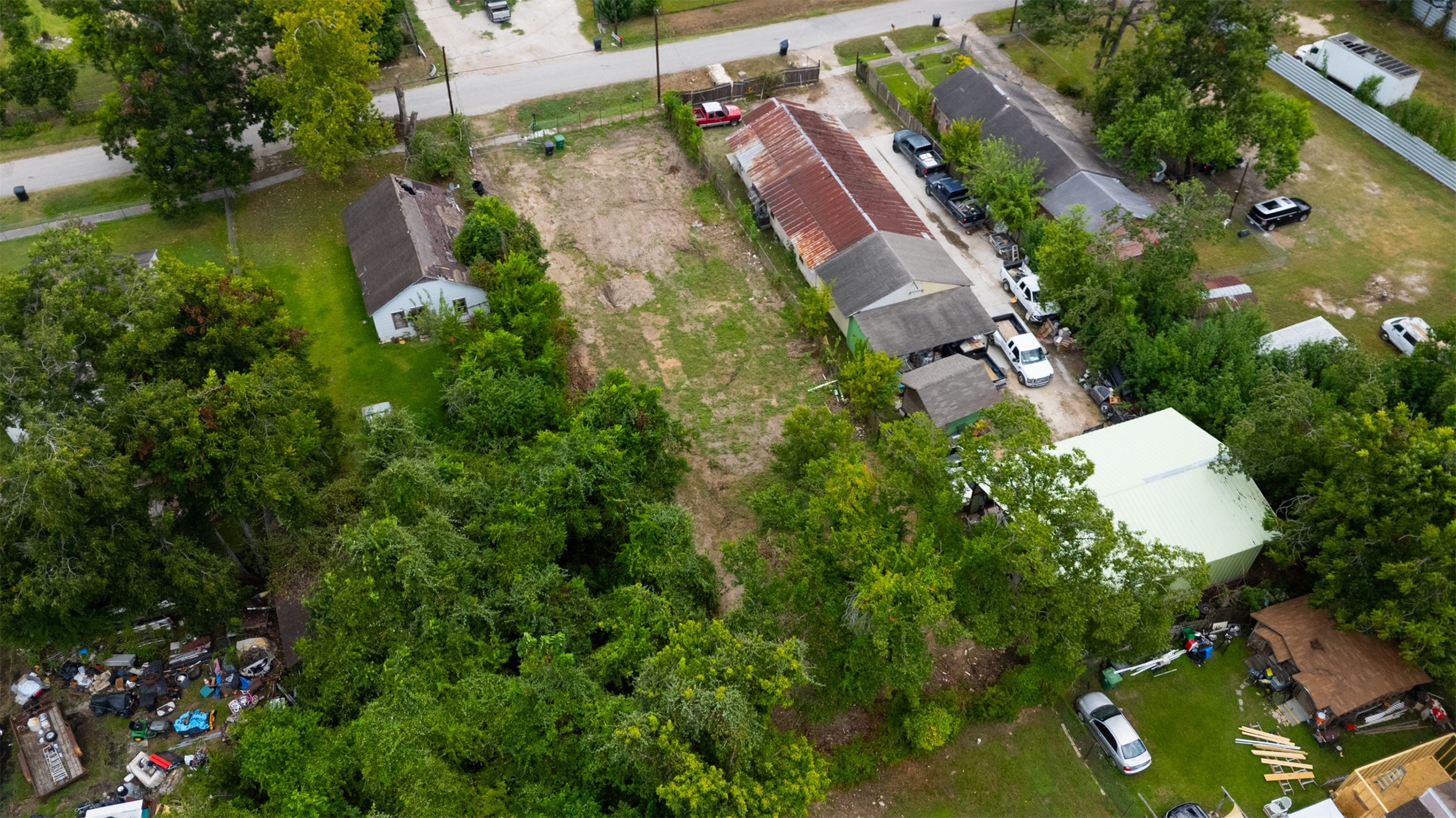 8613 Lavender Street Houston, TX 77016 - Photo 2 of 6