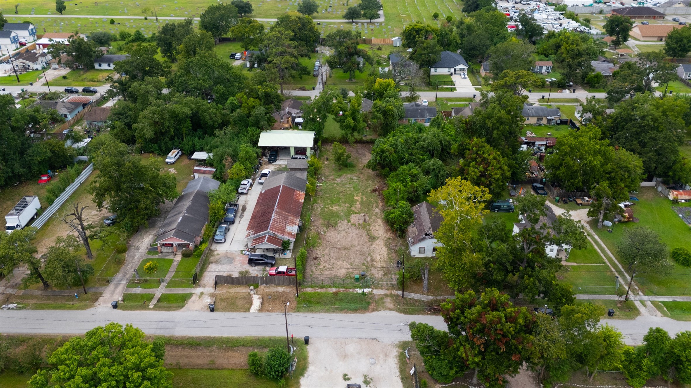 8613 Lavender Street Houston, TX 77016 - Photo 5 of 6
