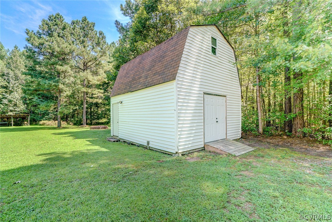 10123 Courthouse Road Dinwiddie, VA 23841 - Photo 40 of 44 Gallery Image 40