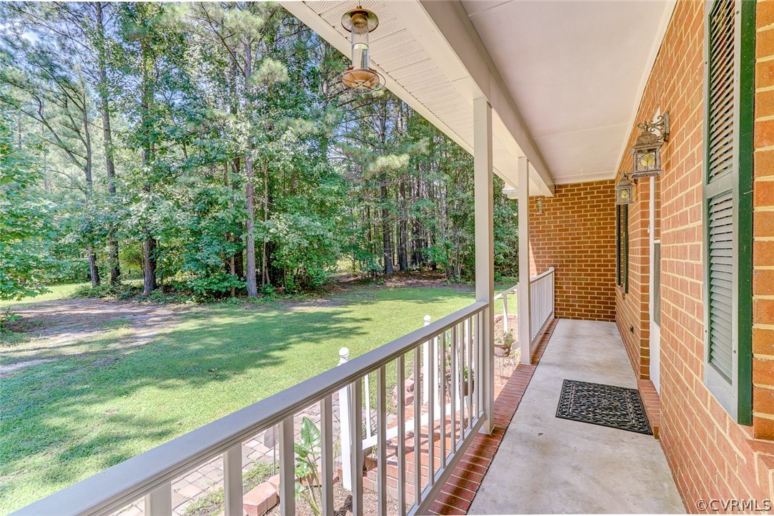 10123 Courthouse Road Dinwiddie, VA 23841 - Photo 10 of 44 Gallery Image 10