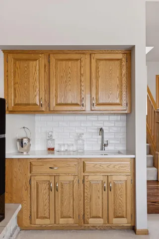 $950,000 | 6287 Crackleberry Trail, Woodbury, MN 55129