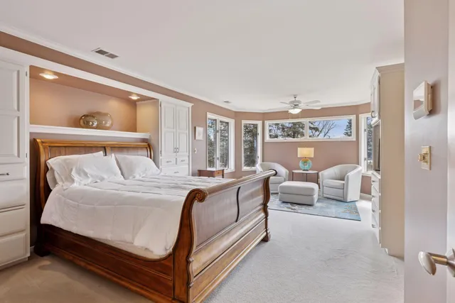 $950,000 | 6287 Crackleberry Trail, Woodbury, MN 55129