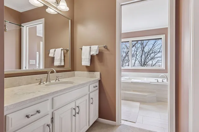 $950,000 | 6287 Crackleberry Trail, Woodbury, MN 55129