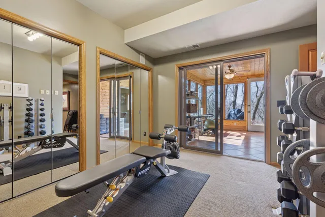 $950,000 | 6287 Crackleberry Trail, Woodbury, MN 55129