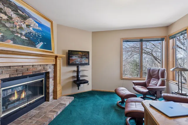 $950,000 | 6287 Crackleberry Trail, Woodbury, MN 55129