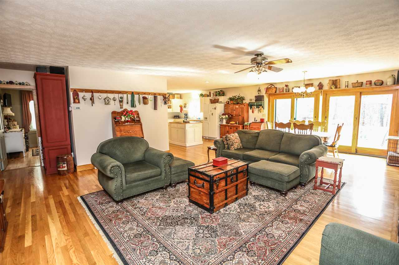 227 Back River Road Bedford, NH 03110 - Photo 4 of 19