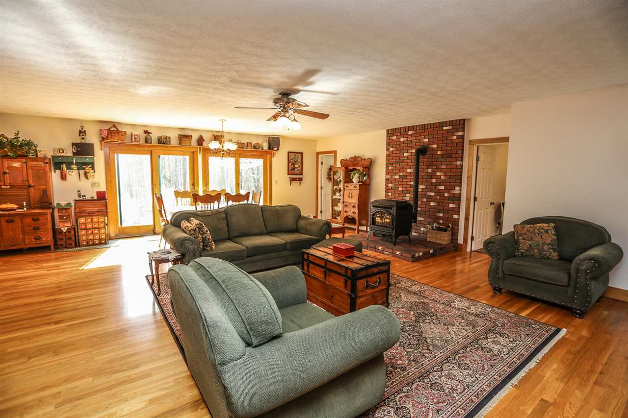 227 Back River Road Bedford, NH 03110 - Photo 6 of 19