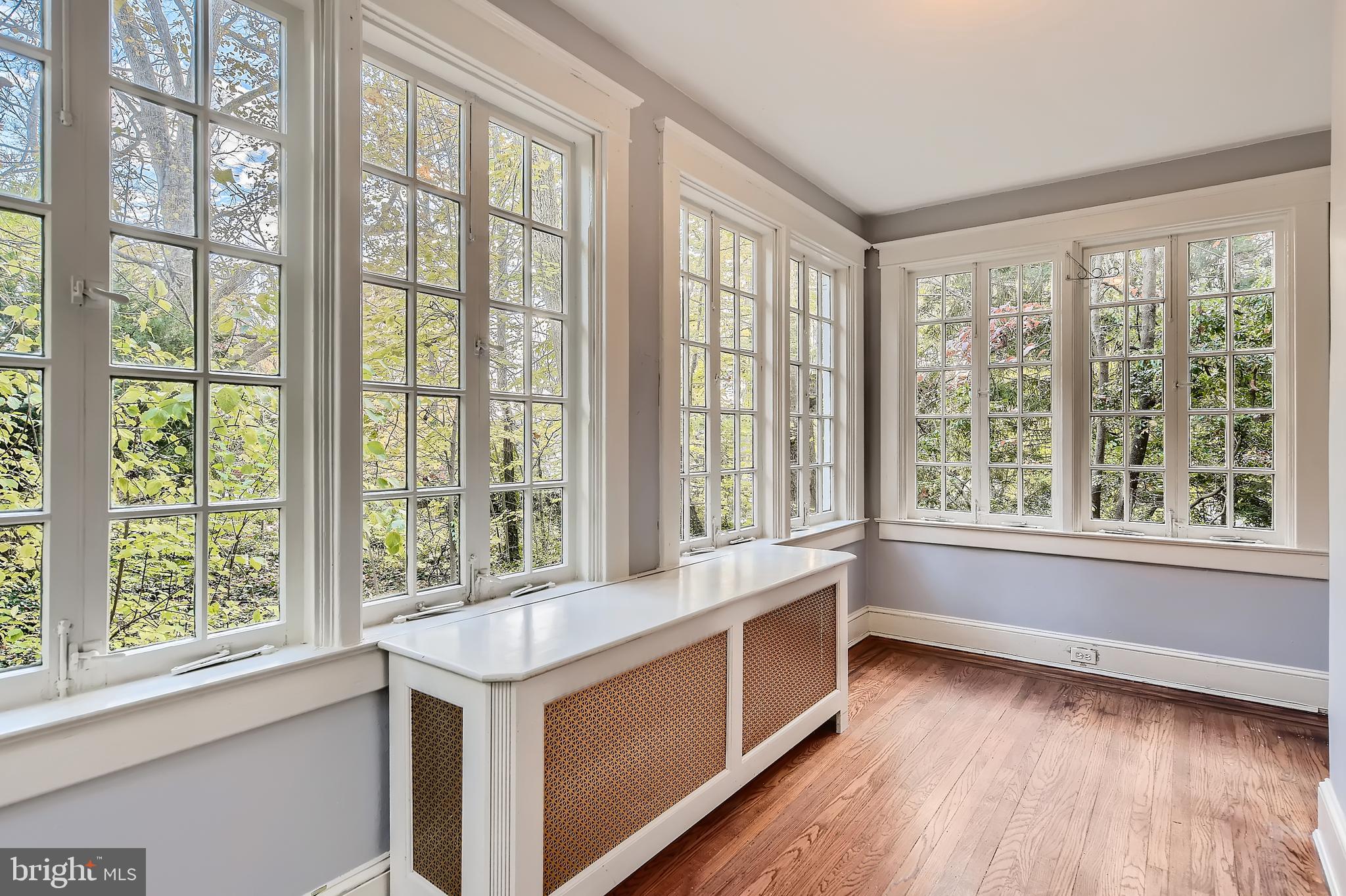 5003 Falls Rd Terrace Baltimore, MD 21210 - Photo 6 of 28 Sunroom - perfect for an office