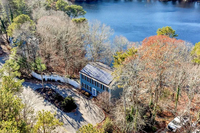 $830,000 | 160 Algonquin Avenue, Mashpee, MA 02649