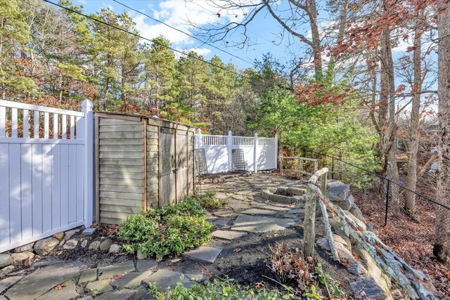 $830,000 | 160 Algonquin Avenue, Mashpee, MA 02649