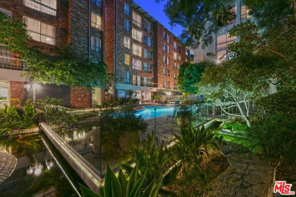 $2,900 | 1440 Veteran Avenue, Unit 404, Los Angeles, CA 90024