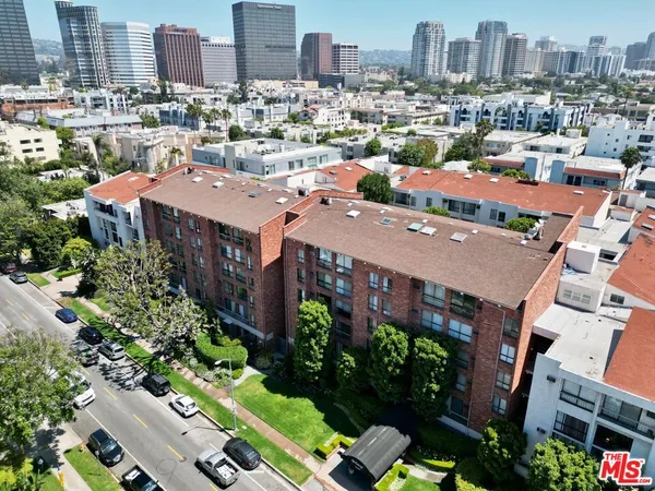 $2,900 | 1440 Veteran Avenue, Unit 404, Los Angeles, CA 90024