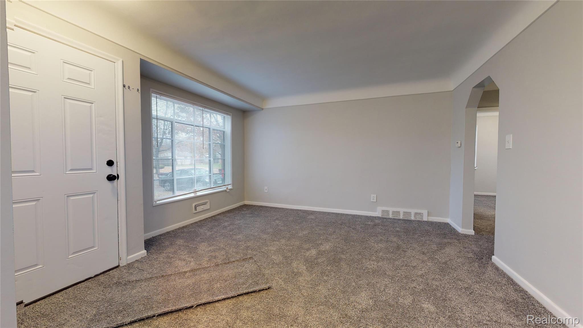 26471 Morley Street Inkster, MI 48141 - Photo 9 of 23 2.2 Living Room - 26471 Morley