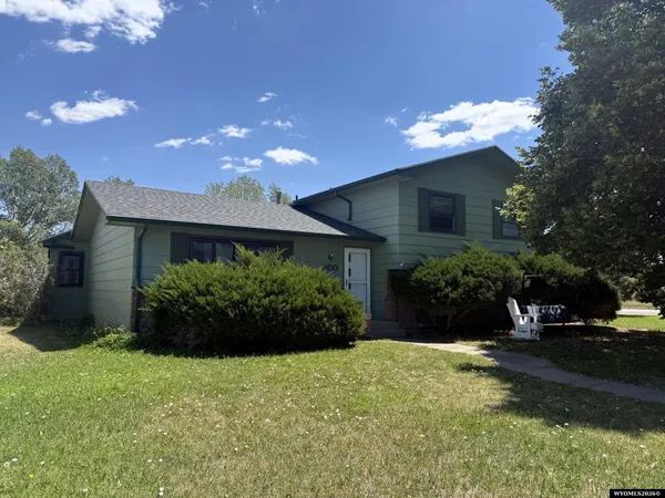 $399,000 | 300 20th Street, Wheatland, WY 82201