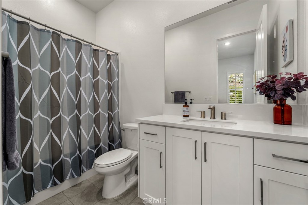 405 Sunrise Road Rancho Mission Viejo, CA 92694 - Photo 8 of 46 Secondary Bathroom