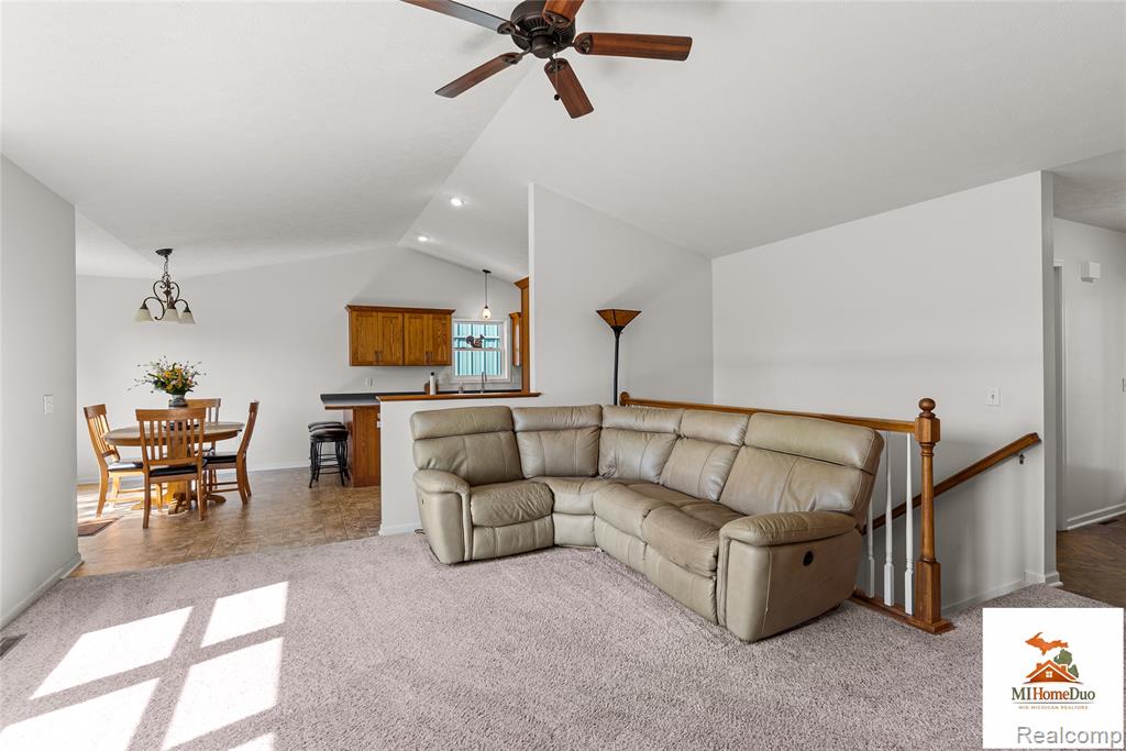 8110 Middleton Road Corunna, MI 48817 - Photo 8 of 47