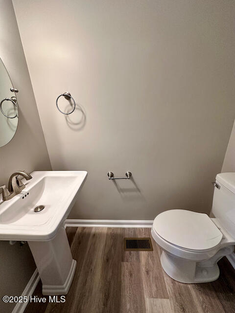 422 Pine Valley Road Jacksonville, NC 28546 - Photo 20 of 56 Half bath