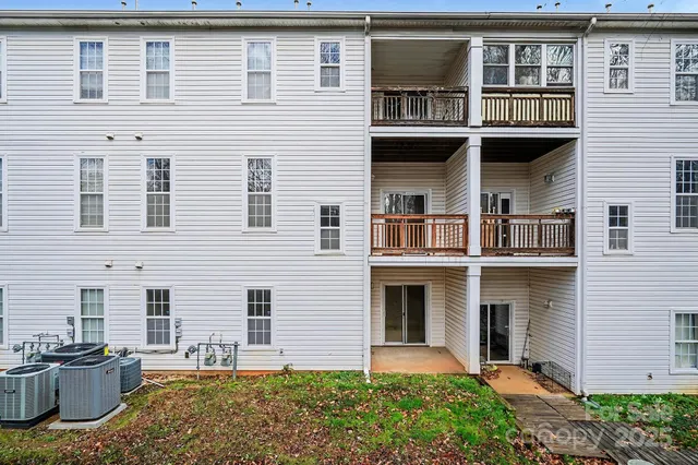 $265,000 | 6812 Park Pl Drive, Charlotte, NC 28262