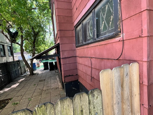 3651 West 64th Place Chicago, IL 60629 - Photo 9 of 35