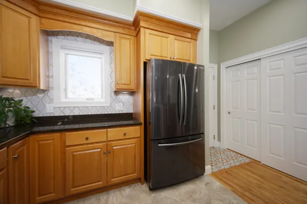 $850,000 | 228 Cushing Road, Unit A, Newmarket, NH 03857