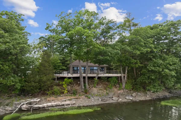 $850,000 | 228 Cushing Road, Unit A, Newmarket, NH 03857