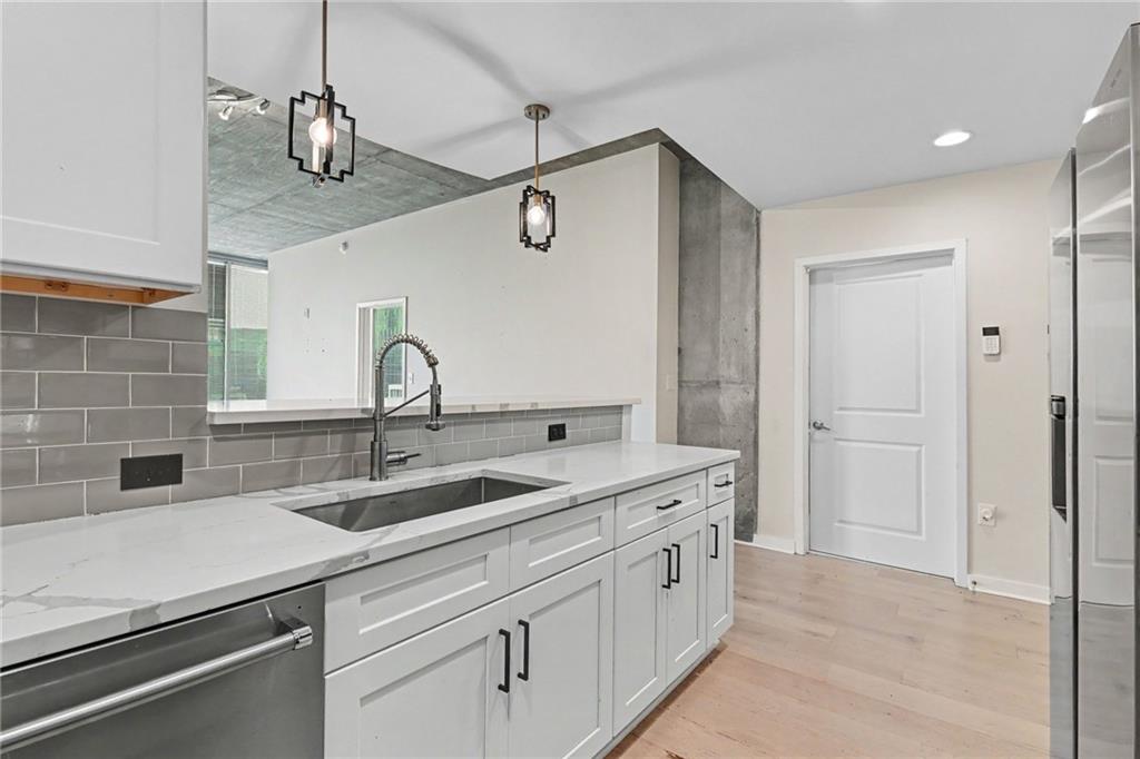 3324 Peachtree Road Northeast, Unit 905 Atlanta, GA 30326 - Photo 14 of 34