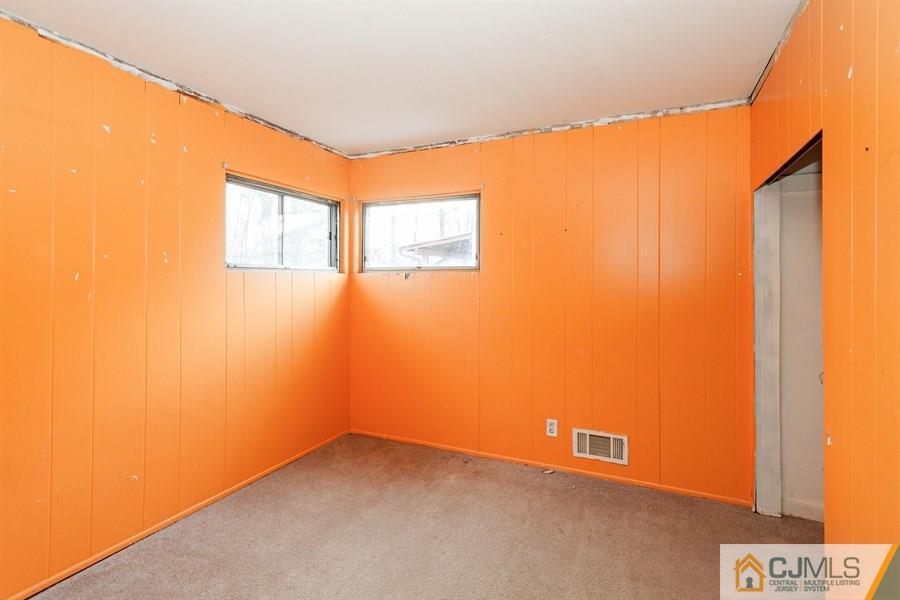 25 Brookville Road Edison, NJ 08817 - Photo 8 of 11 a view of an empty room