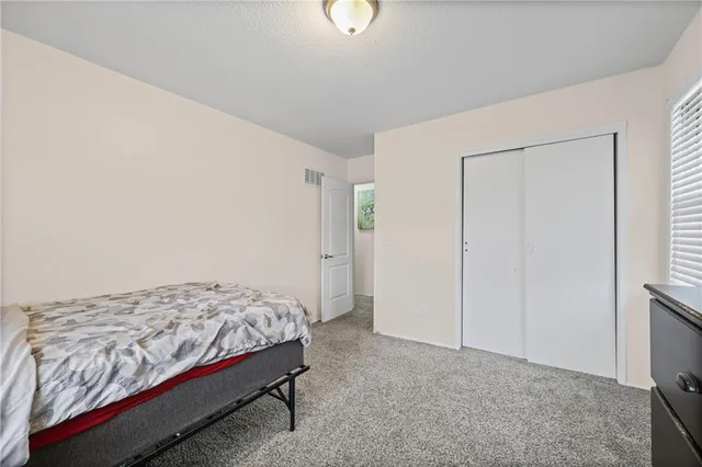 $245,000 | 6201 East 140th Place, Grandview, MO 64030