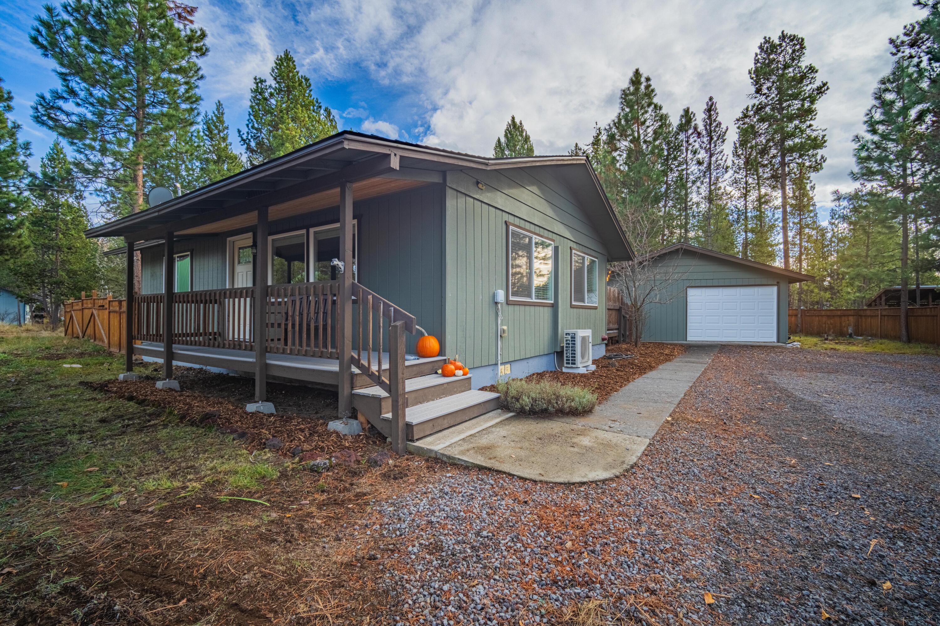 56078 Snow Goose Road Bend, OR 97707 - Photo 5 of 46 56078 Snow Goose Bend, OR 97707