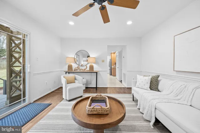 $925,000 | 8104 Viola Street, Springfield, VA 22152