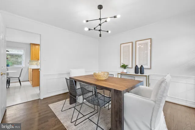 $925,000 | 8104 Viola Street, Springfield, VA 22152