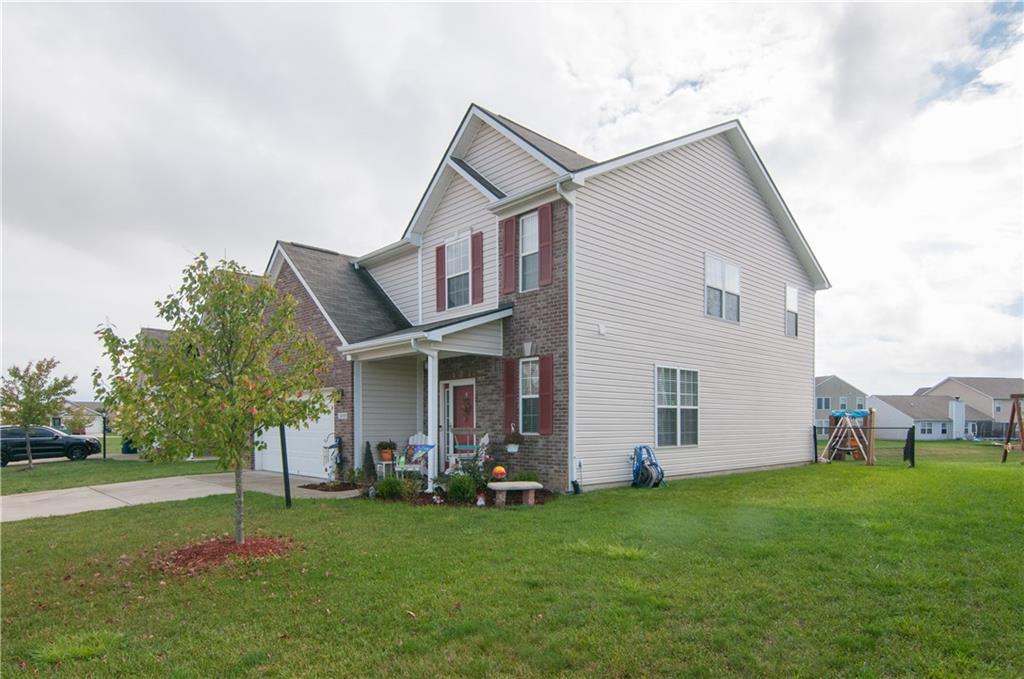 12629 Wolf Run Road Noblesville, IN 46060 - Photo 2 of 22 Gallery Image 2