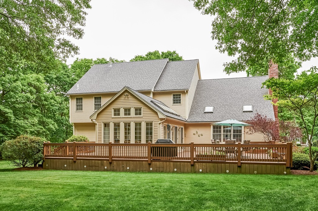 104 Jefferson Road Franklin, MA 02038 - Photo 2 of 29 Gallery Image 2