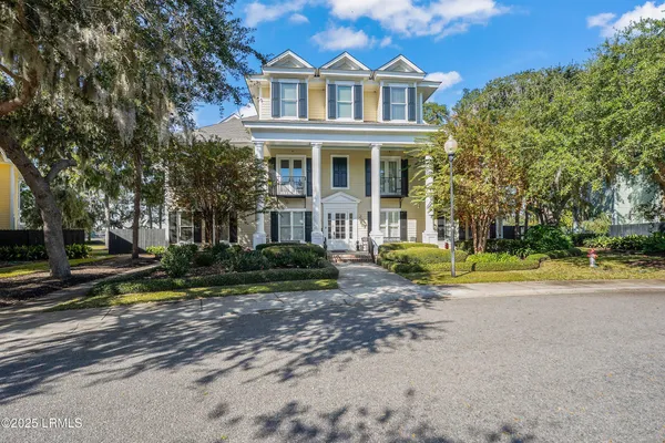 $1,750,000 | 5 Rising Tide Drive, Unit P, Beaufort, SC 29902
