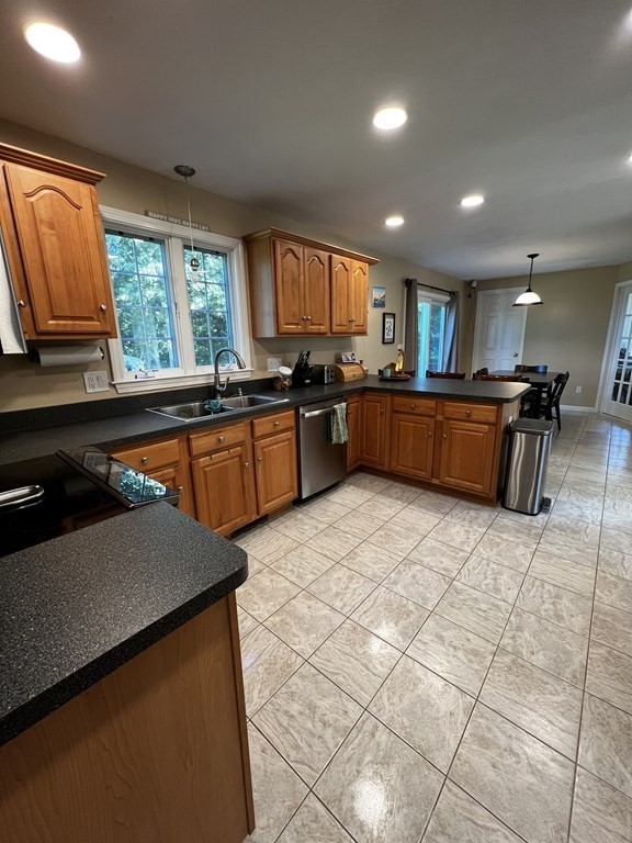 19 Christina Road Milford, MA 01757 - Photo 9 of 25 Gallery Image 9