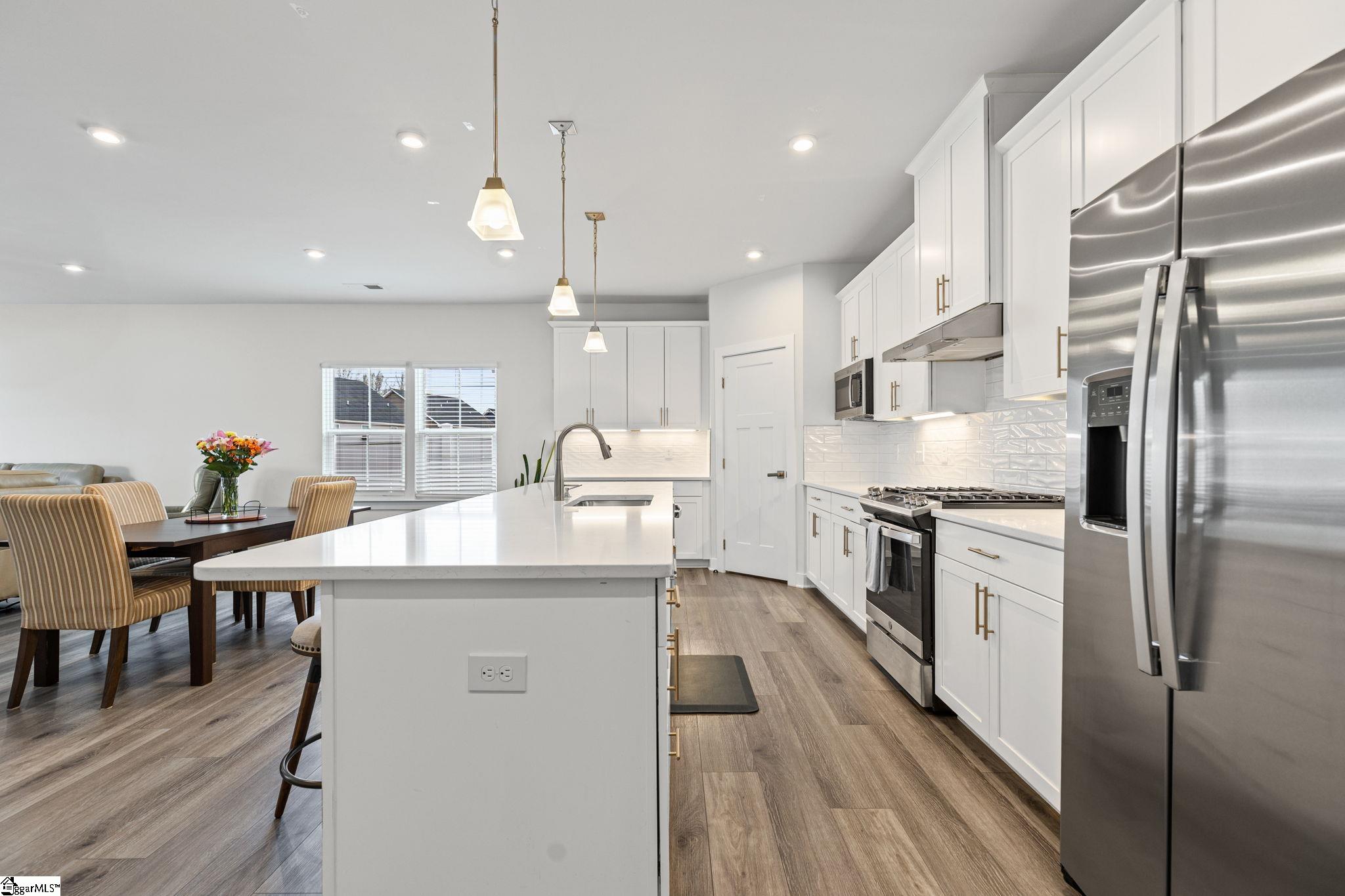 42 Comanche Trail Greenville, SC 29607 - Photo 11 of 47