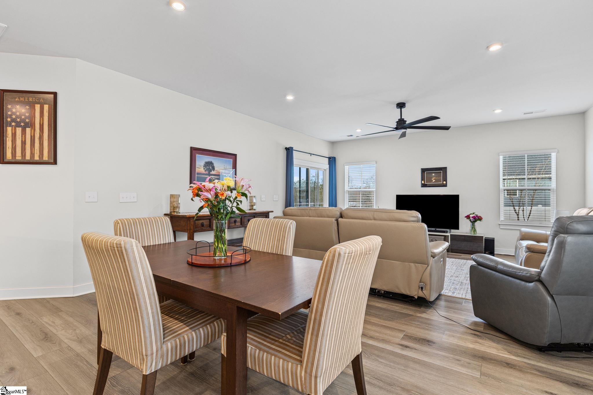 42 Comanche Trail Greenville, SC 29607 - Photo 3 of 47