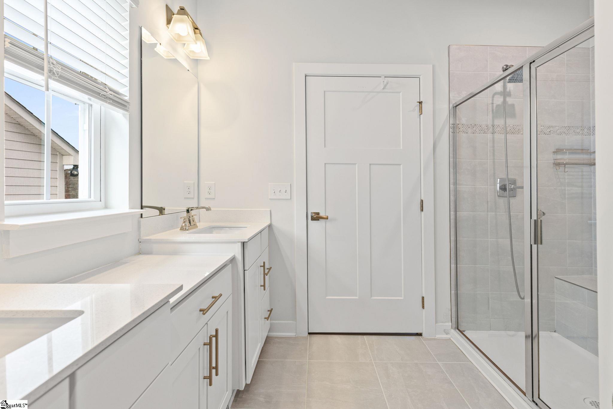 42 Comanche Trail Greenville, SC 29607 - Photo 5 of 47