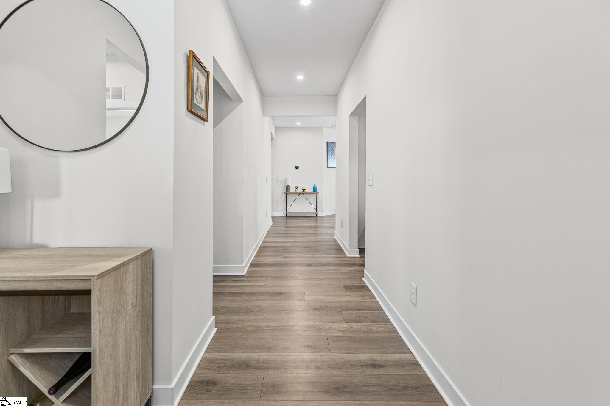 42 Comanche Trail Greenville, SC 29607 - Photo 10 of 47