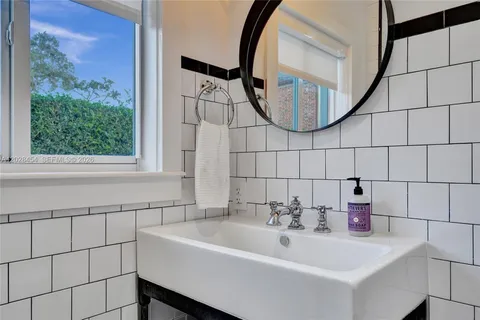 $2,125,000 | 1223 Northeast 102nd Street, Miami Shores, FL 33138