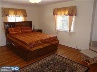 17 Raymond Road Broomall, PA 19008 - Photo 7 of 11 Bedroom - Main